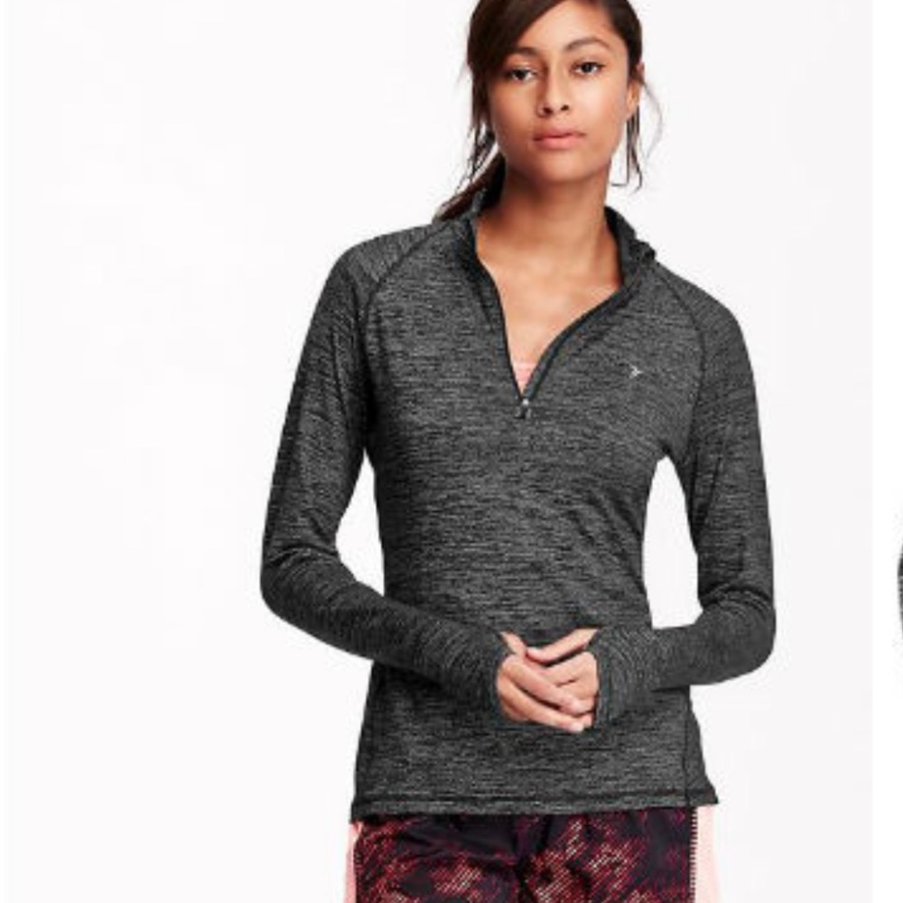 Old Navy Active Black and White Striped Cropped Pullover